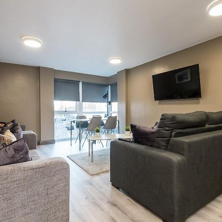 Host Apartments - Spacious 3 Bed Apartment With 3 Ensuites Ліверпуль Екстер'єр фото
