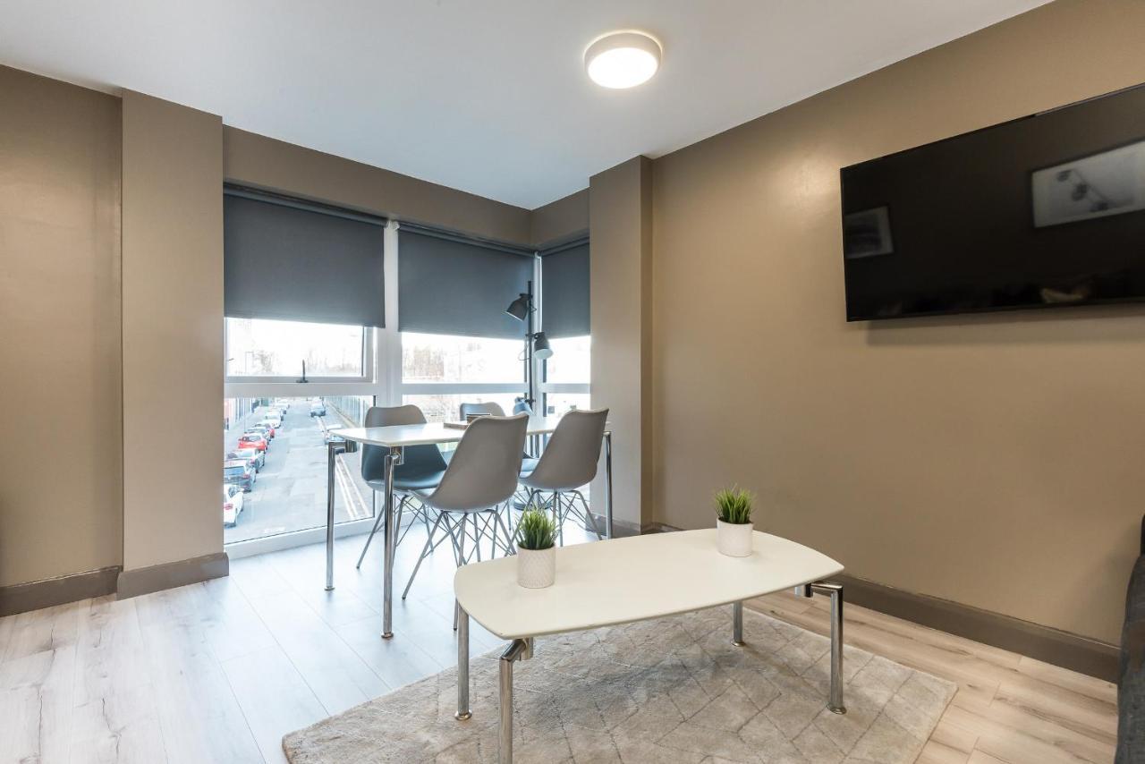 Host Apartments - Spacious 3 Bed Apartment With 3 Ensuites Ліверпуль Екстер'єр фото