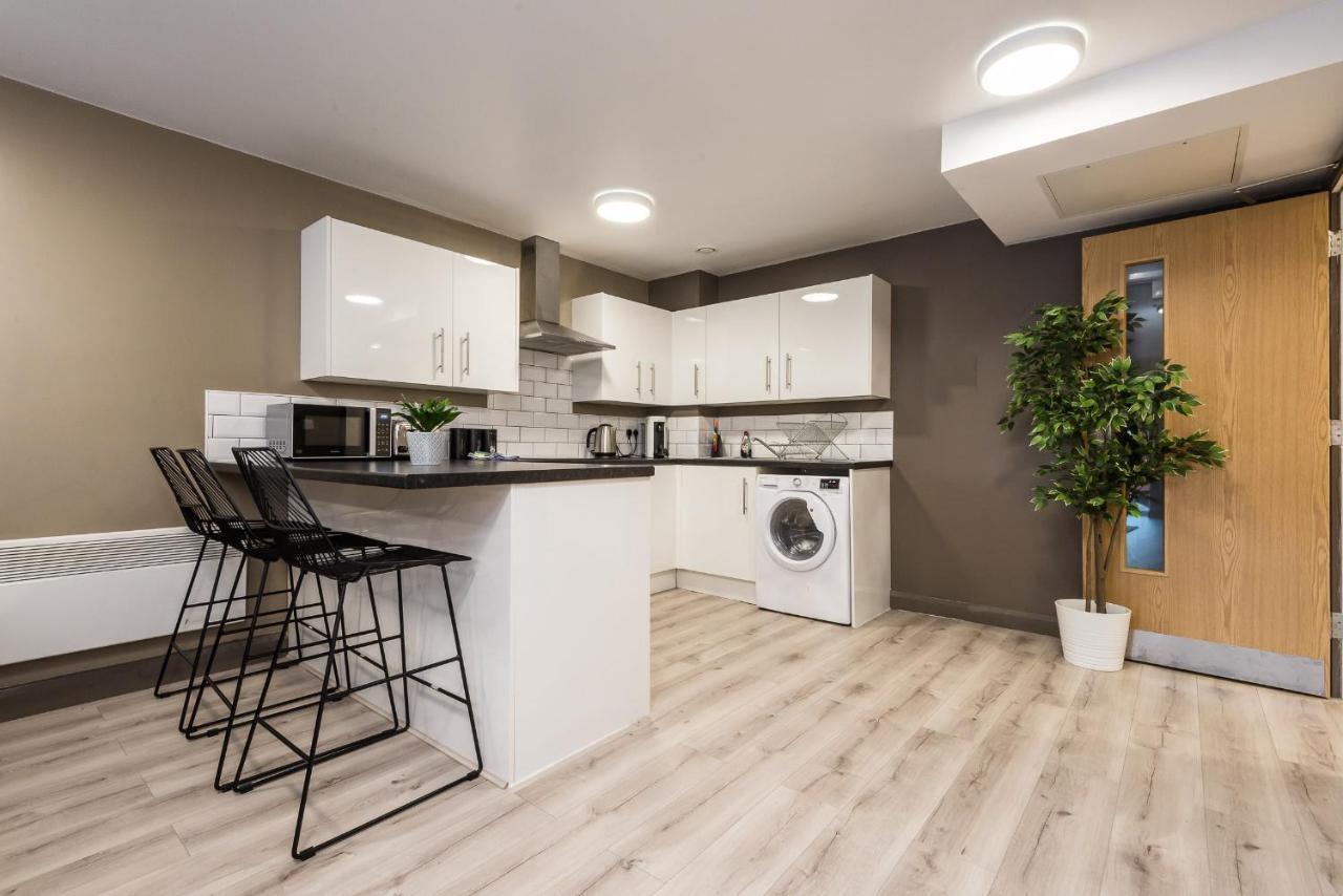 Host Apartments - Spacious 3 Bed Apartment With 3 Ensuites Ліверпуль Екстер'єр фото
